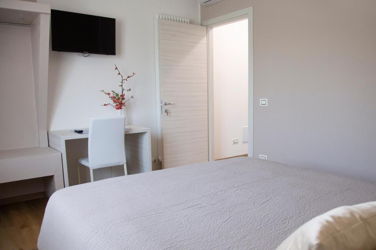 B&B Stellanova San Donnino della Nizzola Exterior foto